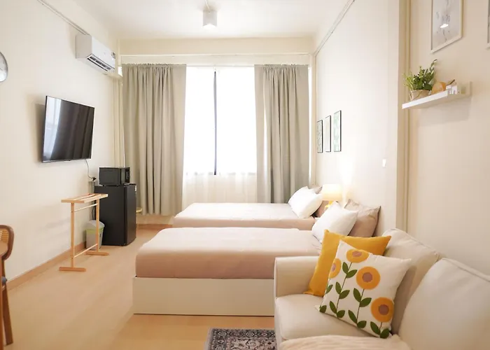 Гостевой дом Buddy House In Chinatown - Private Walk To Mrt Бангкок