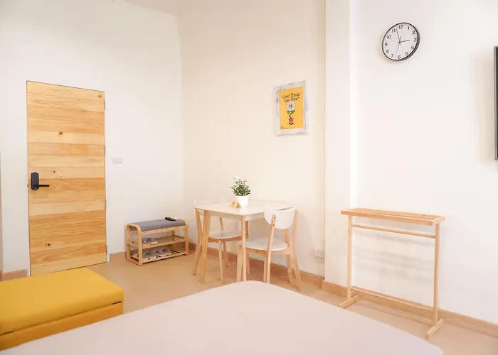Гостевой дом Buddy House In Chinatown - Private Walk To Mrt Бангкок